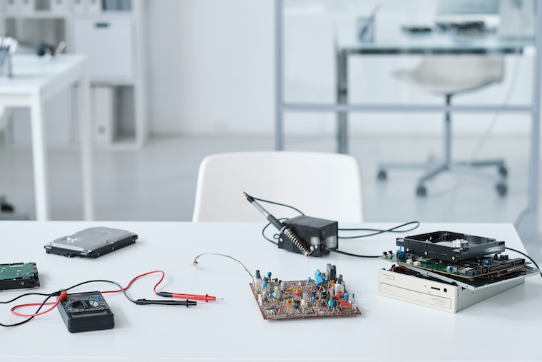 Identifying the ideal locations for phone repair business?