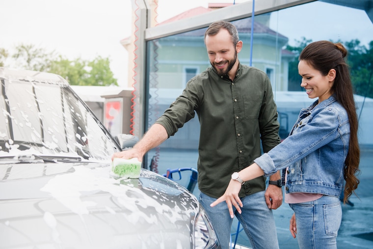 When and how to hire and train staff for car wash business?