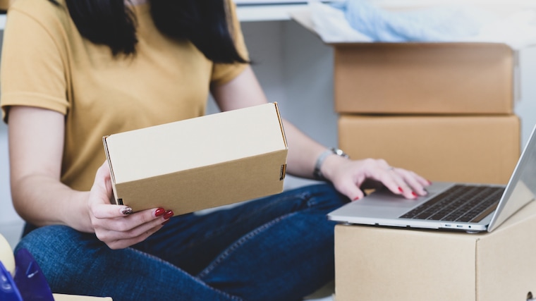 How to advertise courier business?