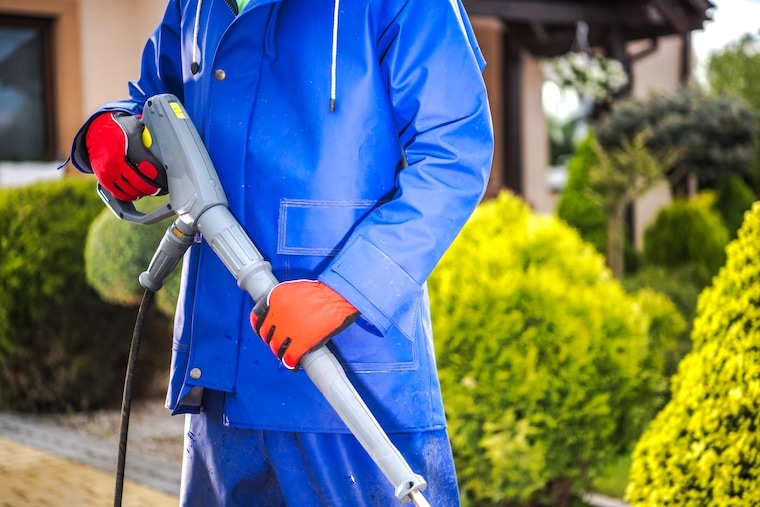 How to make a logo for your pressure washing business?