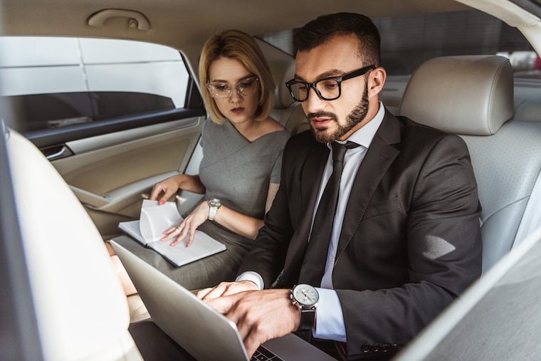 How to make a website for car rental business?