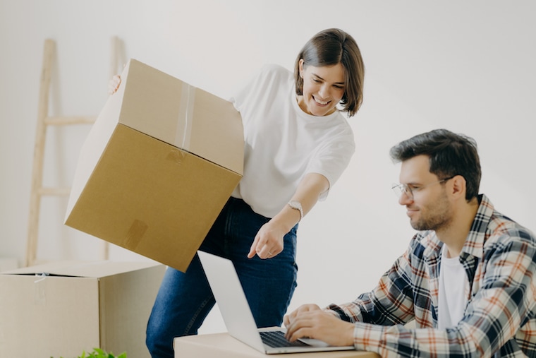 How to make a website for a moving company?