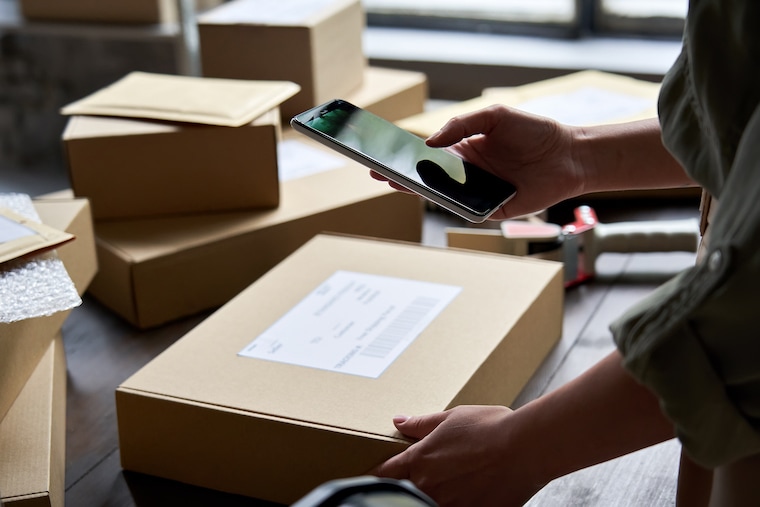 How to promote courier business on Instagram?