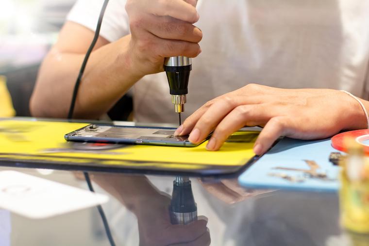 How to promote phone repair business locally?