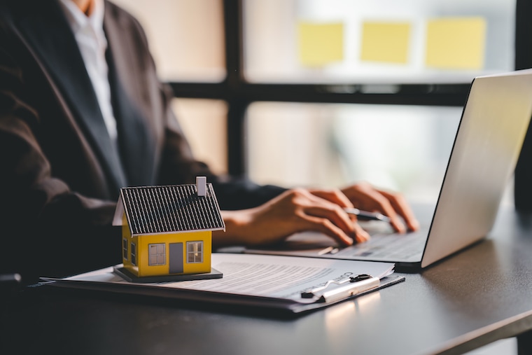 How to promote real estate agency on Instagram?