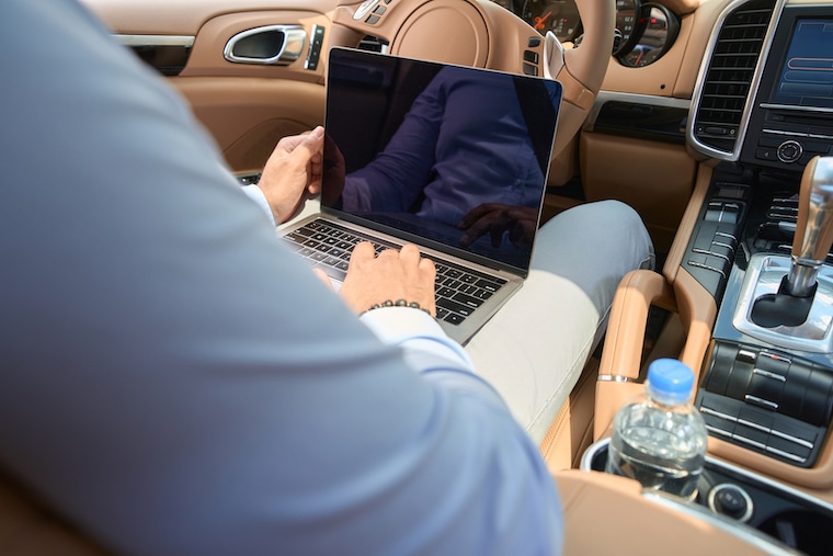 How to run Facebook for car rental business?