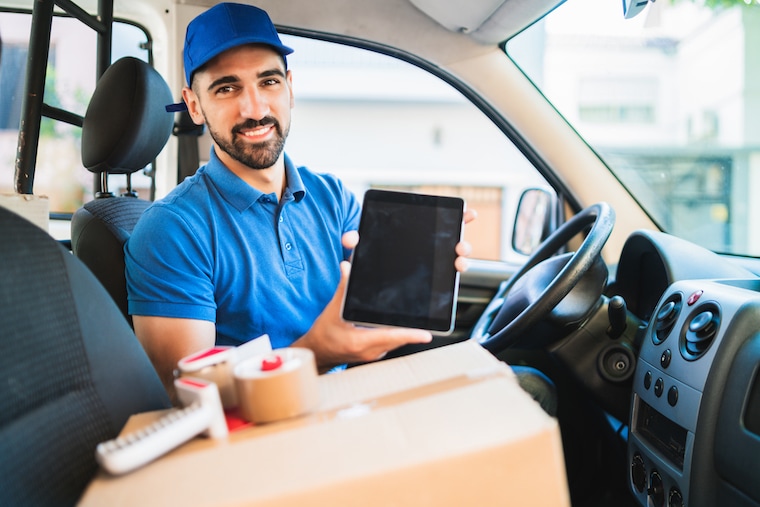 How to run Facebook for courier business?