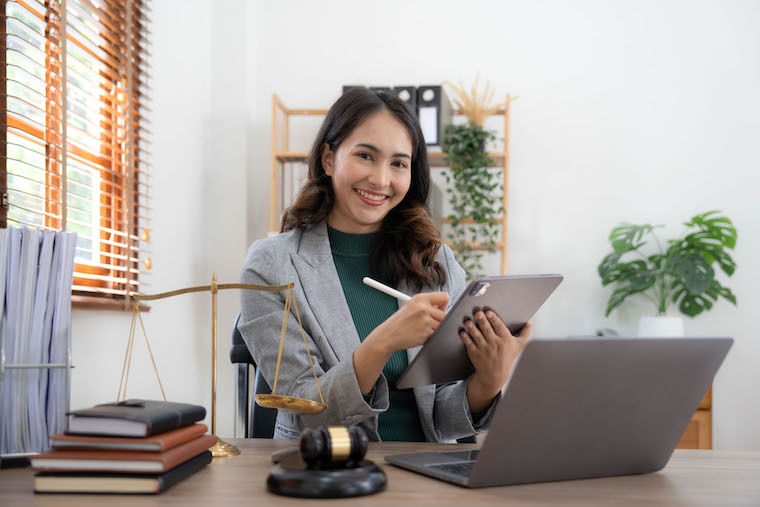 How to run Facebook for law firm?