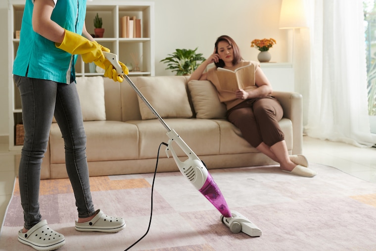 How to start a house cleaning business?
