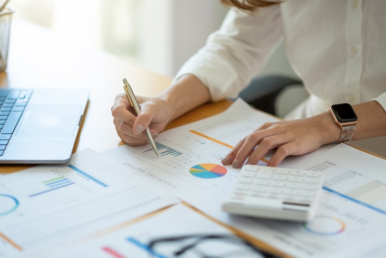 Setting best prices and billing for accounting firm?